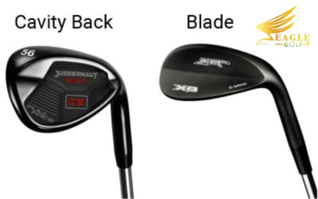 Ảnh so sánh gậy wedge dạng cavity back (trái) và dạng blade (phải)